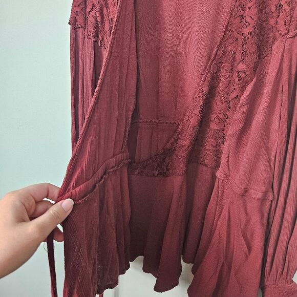 Torrid Crinkle Gauze Lace Inset Surplice Top. Brown 3X - Picture 12 of 16